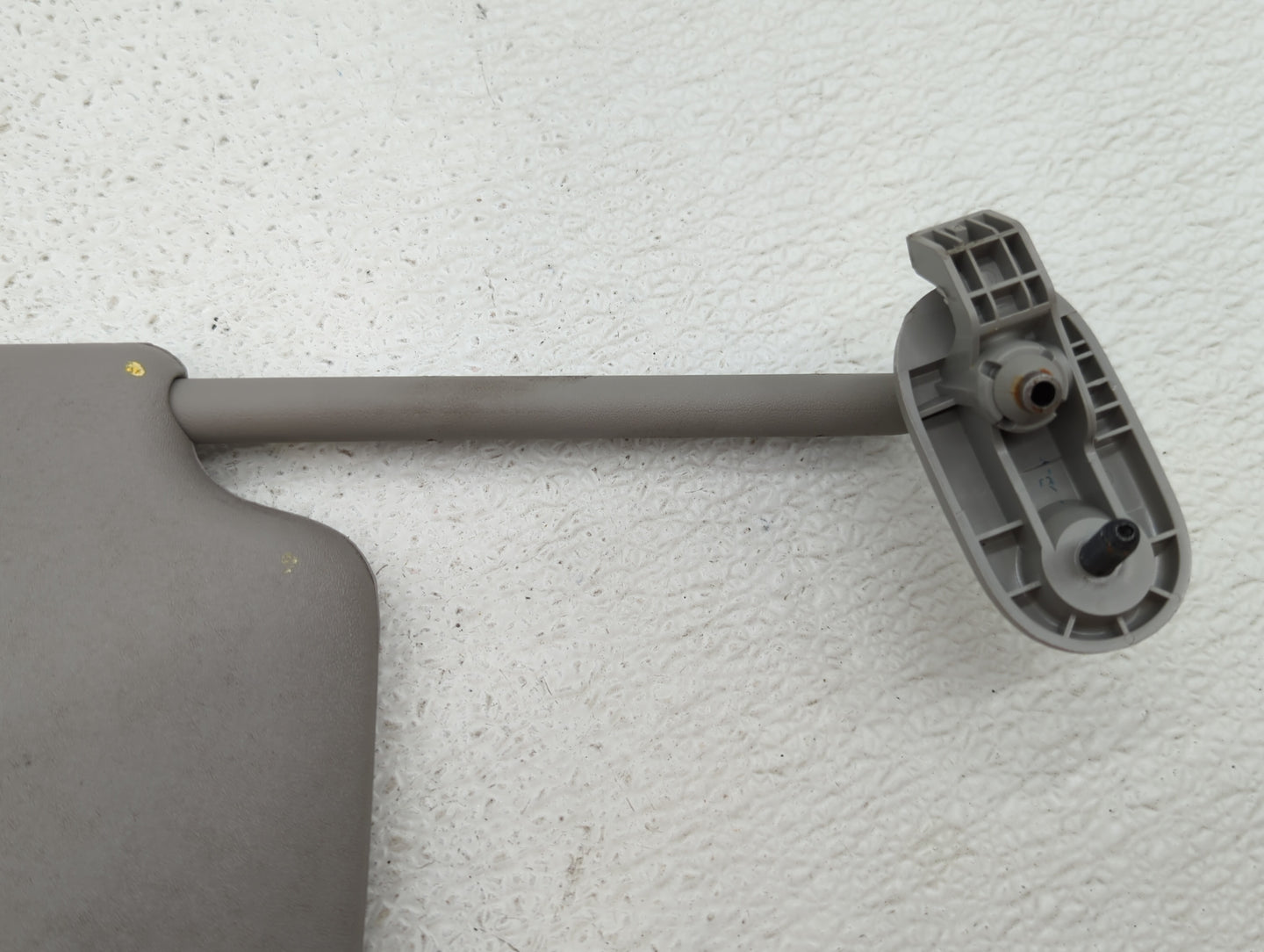 2021 Nissan Nv200 Sun Visor Shade Replacement Passenger Right Mirror Fits OEM Used Auto Parts - Oemusedautoparts1.com