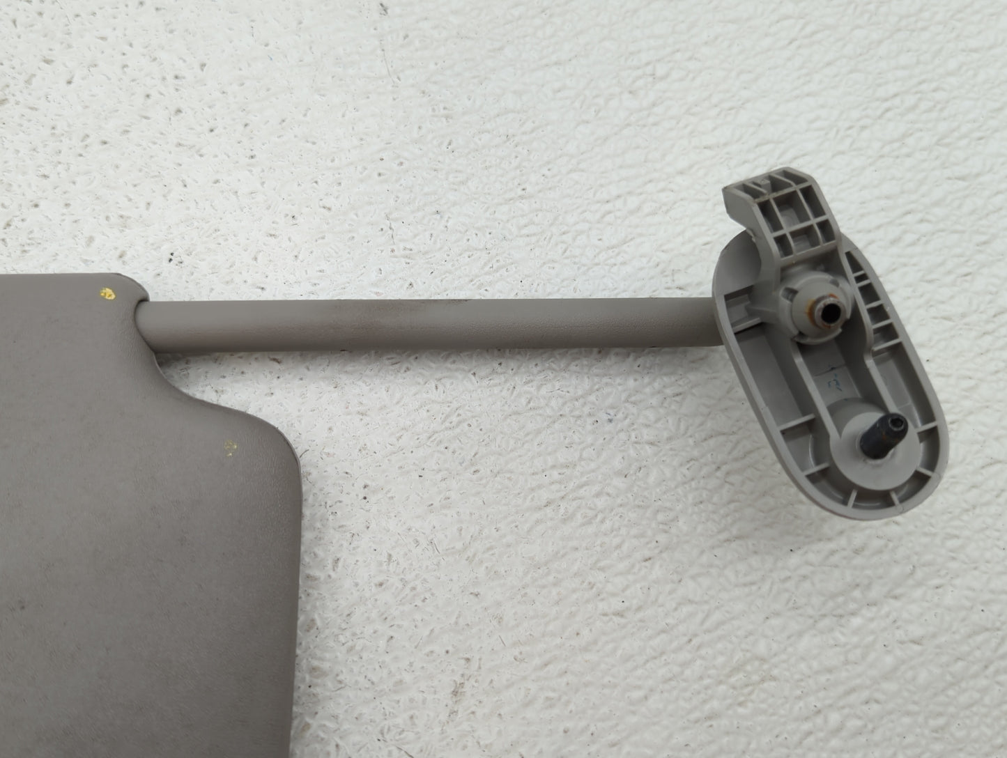 2021 Nissan Nv200 Sun Visor Shade Replacement Passenger Right Mirror Fits OEM Used Auto Parts - Oemusedautoparts1.com