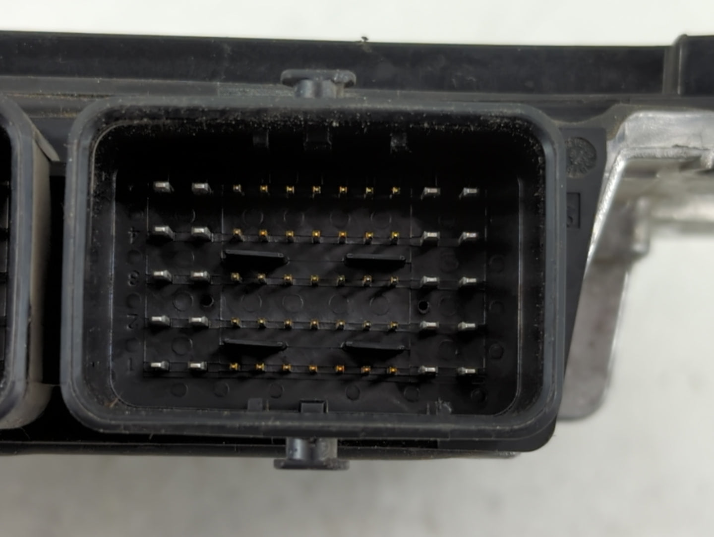 2021 Nissan Nv2500 PCM Engine Control Computer ECU ECM PCU OEM P/N:NEC044-624 BED443-300 Fits OEM Used Auto Parts - Oemuseda