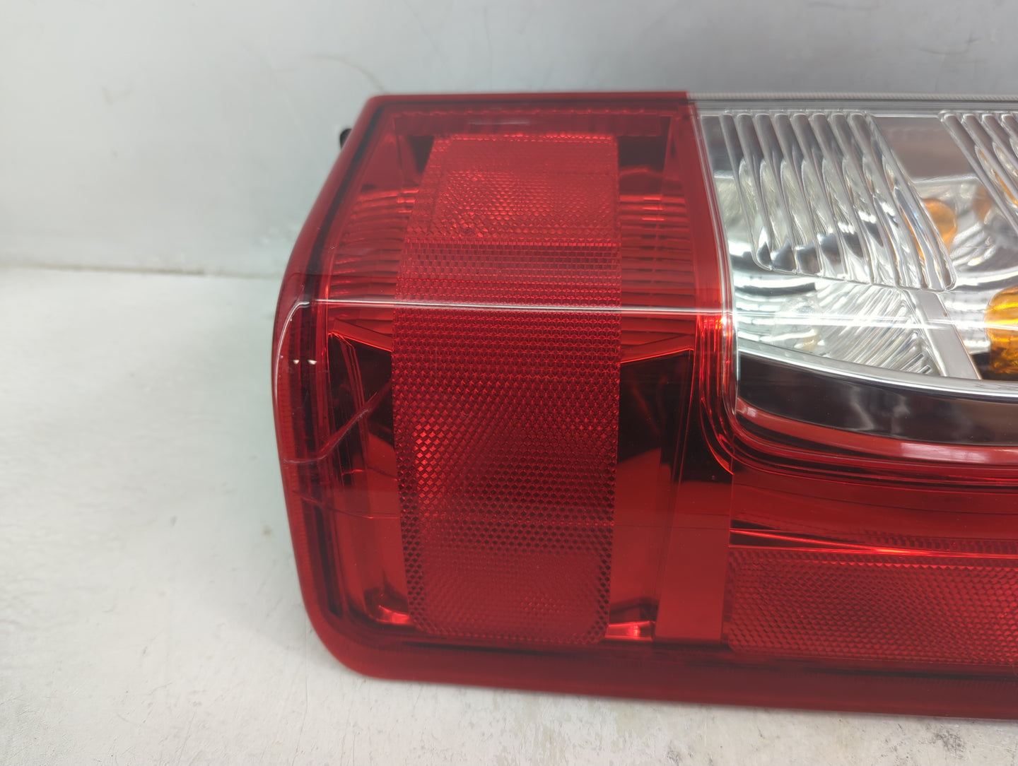 2021 Nissan Nv2500 Tail Light Assembly Driver Left OEM P/N:NLF 949660 Fits OEM Used Auto Parts - Oemusedautoparts1.com