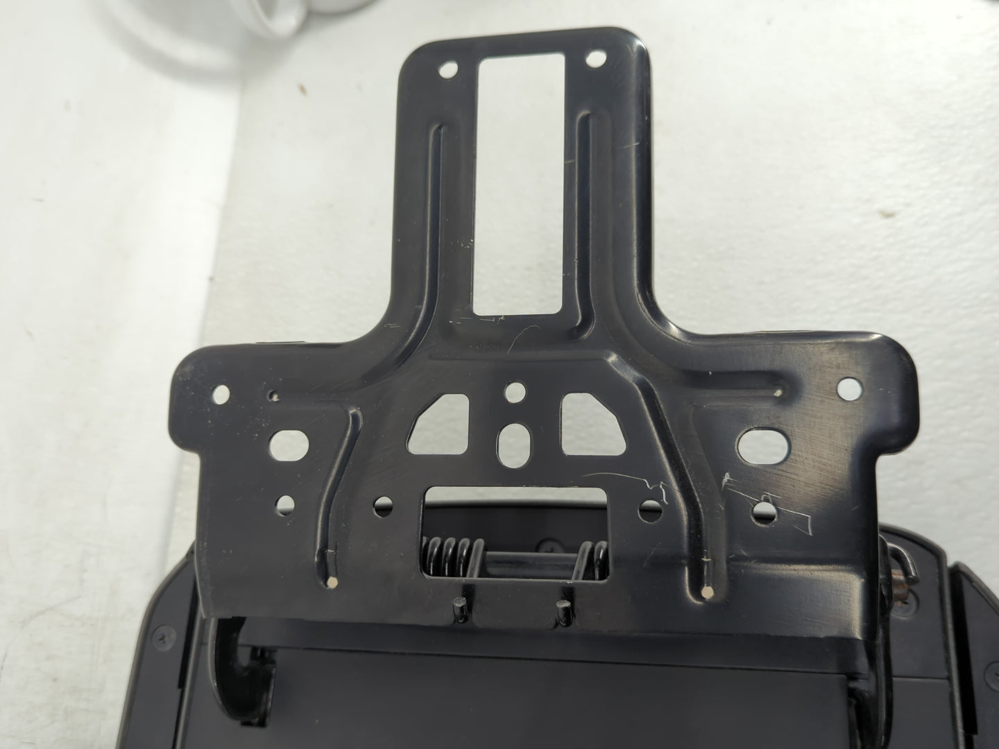 2021 Nissan Nv2500 Center Console Armrest Cover Lid Fits OEM Used Auto Parts - Oemusedautoparts1.com