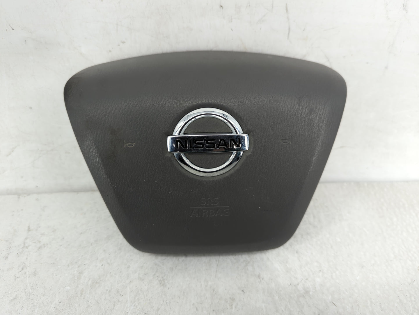 2021 Nissan Nv2500 Air Bag Driver Left Steering Wheel Mounted P/N:PM9JK20Z190145 Fits OEM Used Auto Parts - Oemusedautoparts