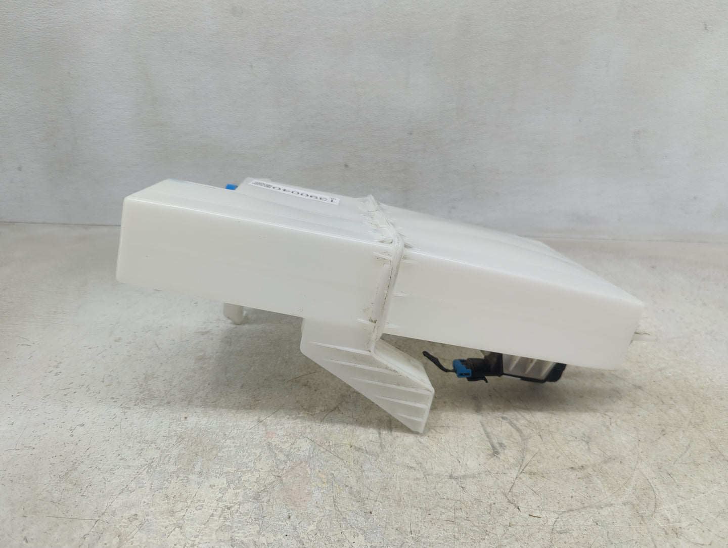 2021 Nissan Nv2500 Windshield Washer Fluid Reservoir Bottle Oem - Oemusedautoparts1.com
