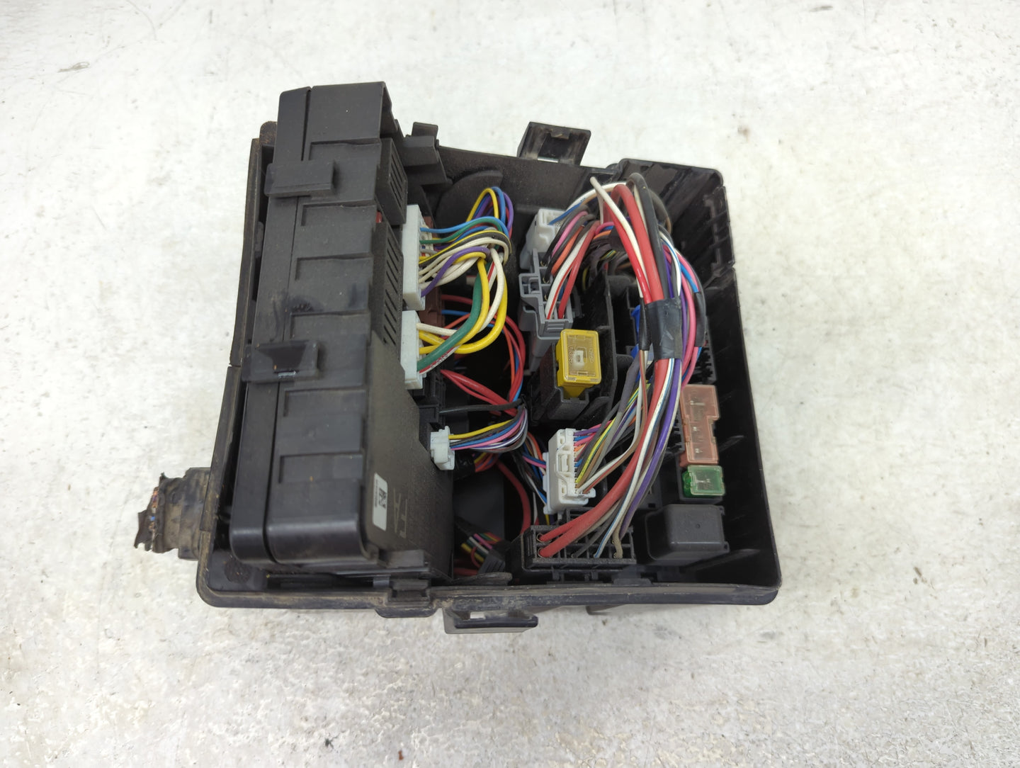 2021 Nissan Nv2500 Fusebox Fuse Box Panel Relay Module P/N:7154-8498-30 Fits OEM Used Auto Parts - Oemusedautoparts1.com