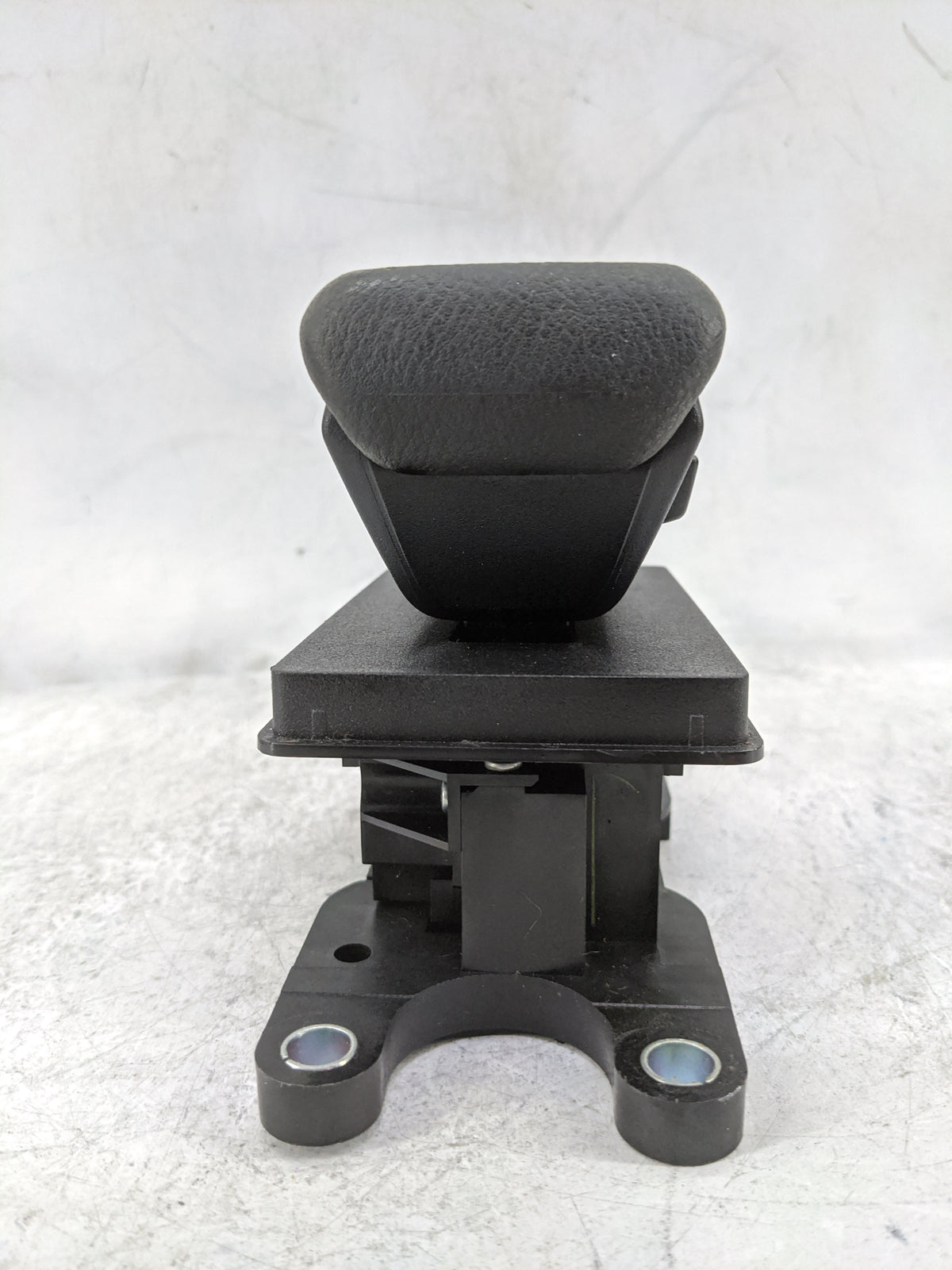 2021 Nissan Pathfinder Floor Console Assembly Shifter - Oemusedautoparts1.com
