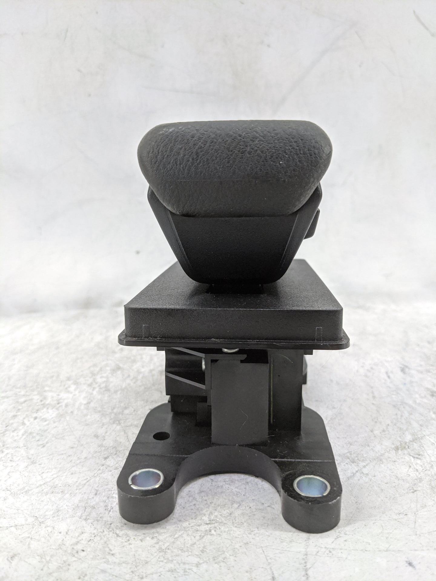 2021 Nissan Pathfinder Floor Console Assembly Shifter - Oemusedautoparts1.com
