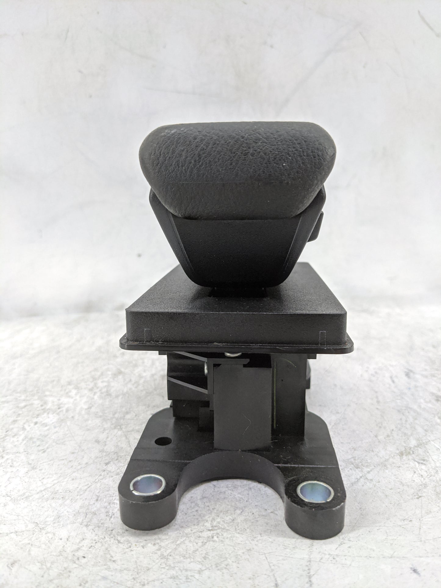 2021 Nissan Pathfinder Floor Console Assembly Shifter - Oemusedautoparts1.com