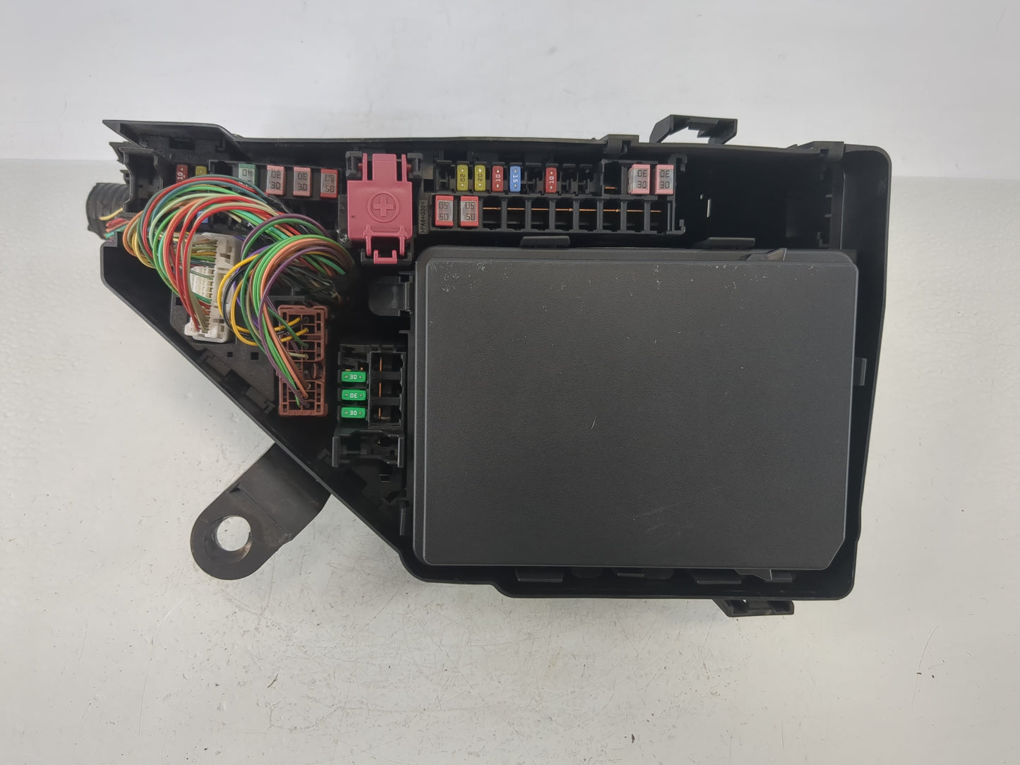 2021-2022 Nissan Rogue Fusebox Fuse Box Panel Relay Module P/N:24382 6RA2A Fits Fits 2021 2022 OEM Used Auto Parts - Oemused