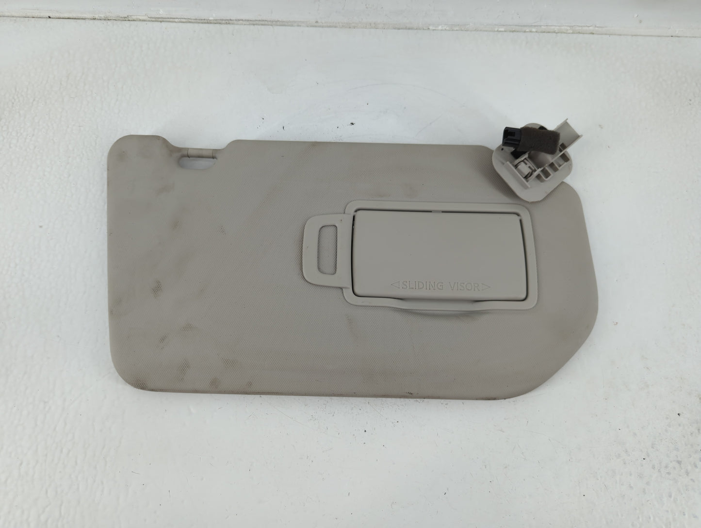 2021-2022 Nissan Rogue Sun Visor Shade Replacement Passenger Right Mirror Fits Fits 2021 2022 OEM Used Auto Parts - Oemuseda