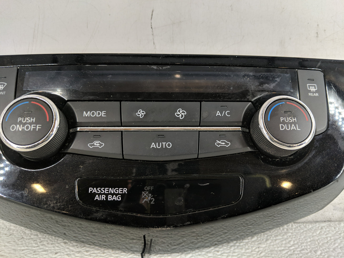 2021-2022 Nissan Rogue Climate Control Module Temperature AC/Heater Replacement P/N:27500 6MA0A Fits Fits 2021 2022 OEM Used