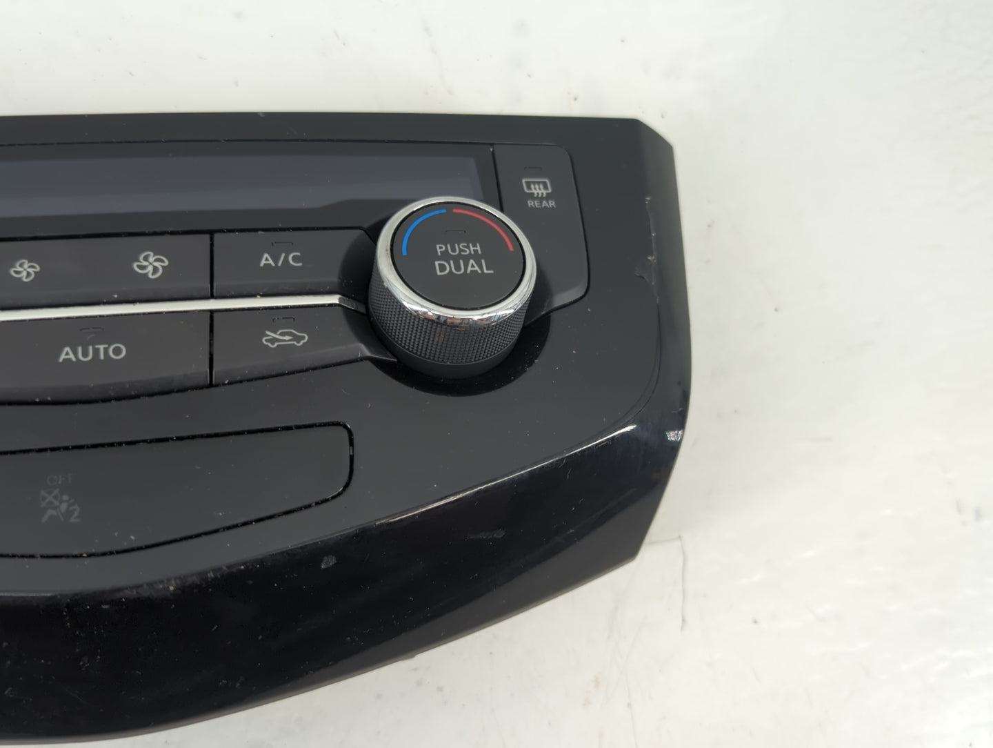 2021-2022 Nissan Rogue Climate Control Module Temperature AC/Heater Replacement P/N:27500 6MA0A Fits Fits 2021 2022 OEM Used