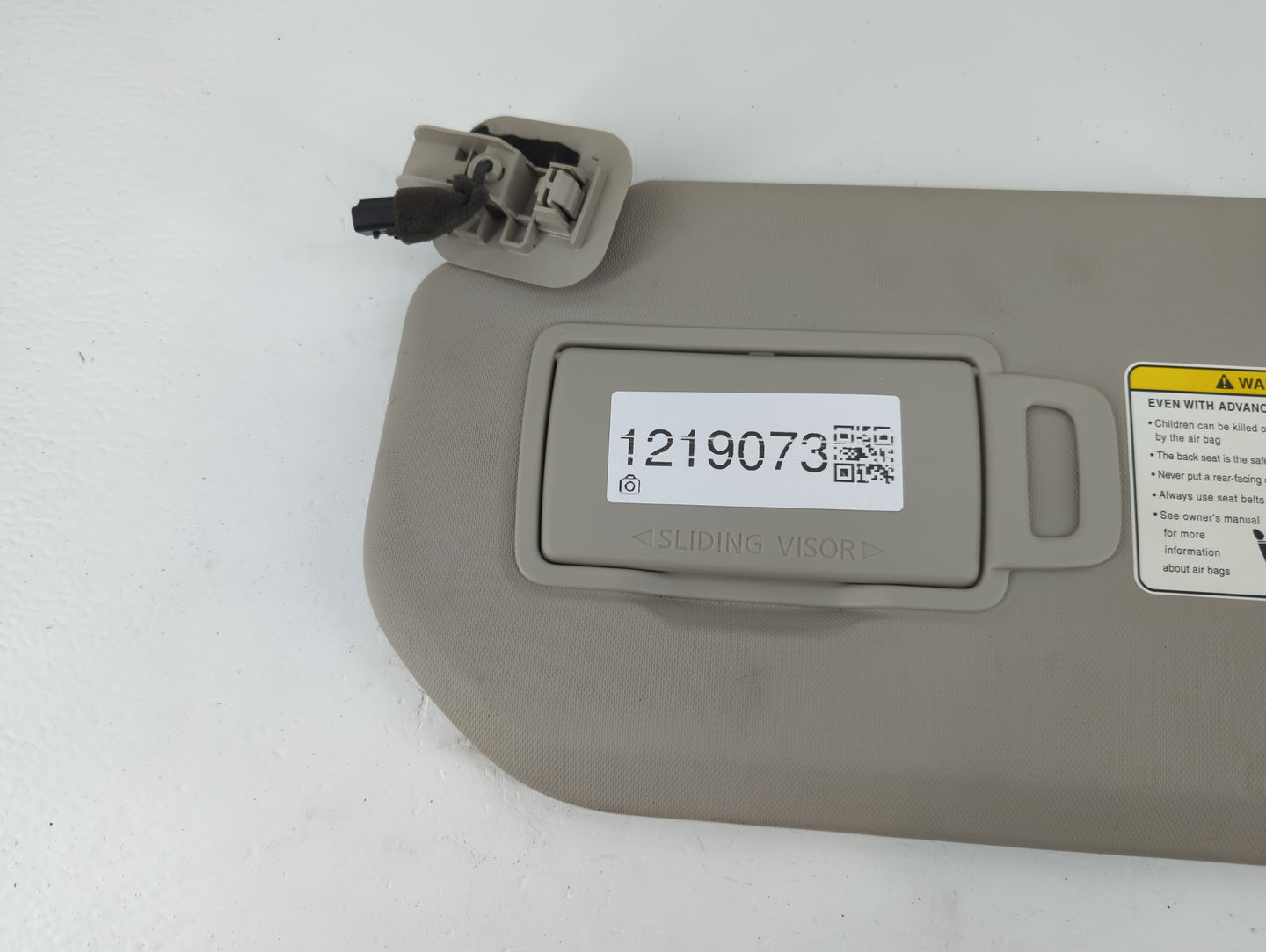 2021-2022 Nissan Rogue Sun Visor Shade Replacement Passenger Right Mirror Fits Fits 2021 2022 OEM Used Auto Parts - Oemuseda