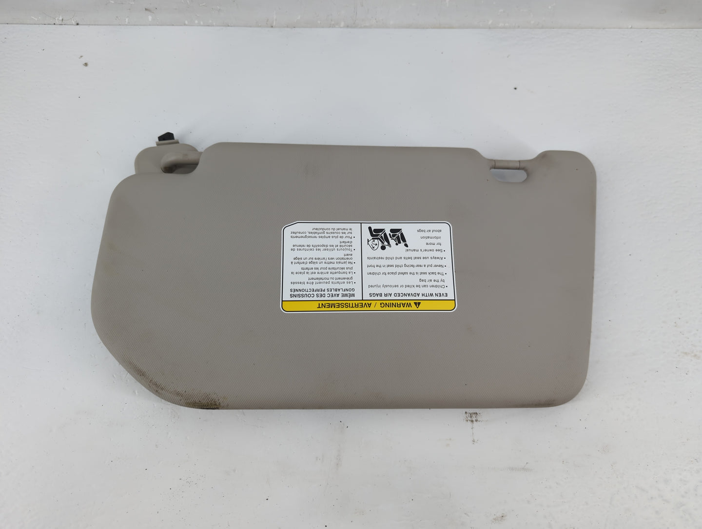 2021-2022 Nissan Rogue Sun Visor Shade Replacement Passenger Right Mirror Fits Fits 2021 2022 OEM Used Auto Parts - Oemuseda