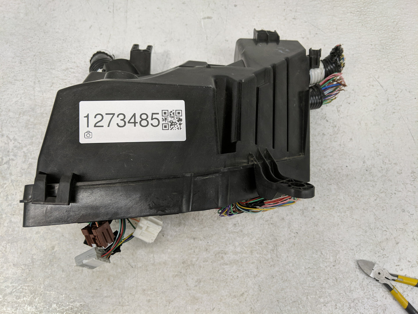 2021-2022 Nissan Rogue Fusebox Fuse Box Panel Relay Module Fits Fits 2021 2022 OEM Used Auto Parts - Oemusedautoparts1.com