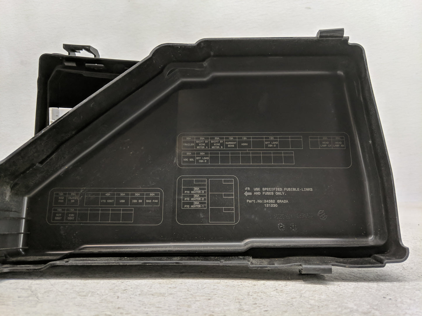 2021-2022 Nissan Rogue Fusebox Fuse Box Panel Relay Module Fits Fits 2021 2022 OEM Used Auto Parts - Oemusedautoparts1.com