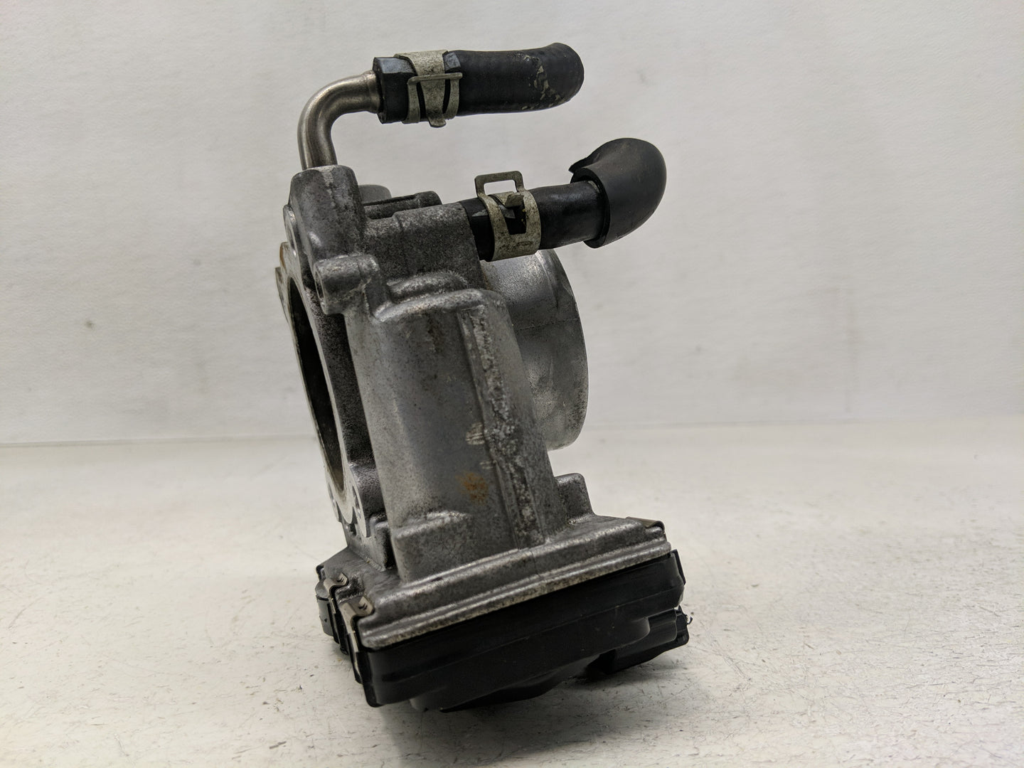2021 Nissan Rogue Throttle Body P/N:6RA60-01 Fits Fits 2022 OEM Used Auto Parts - Oemusedautoparts1.com