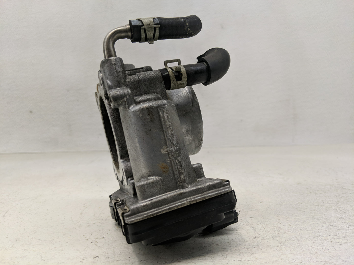 2021 Nissan Rogue Throttle Body P/N:6RA60-01 Fits Fits 2022 OEM Used Auto Parts - Oemusedautoparts1.com