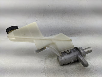 compare product 2021 Nissan Rogue Brake Master Cylinder 1376292