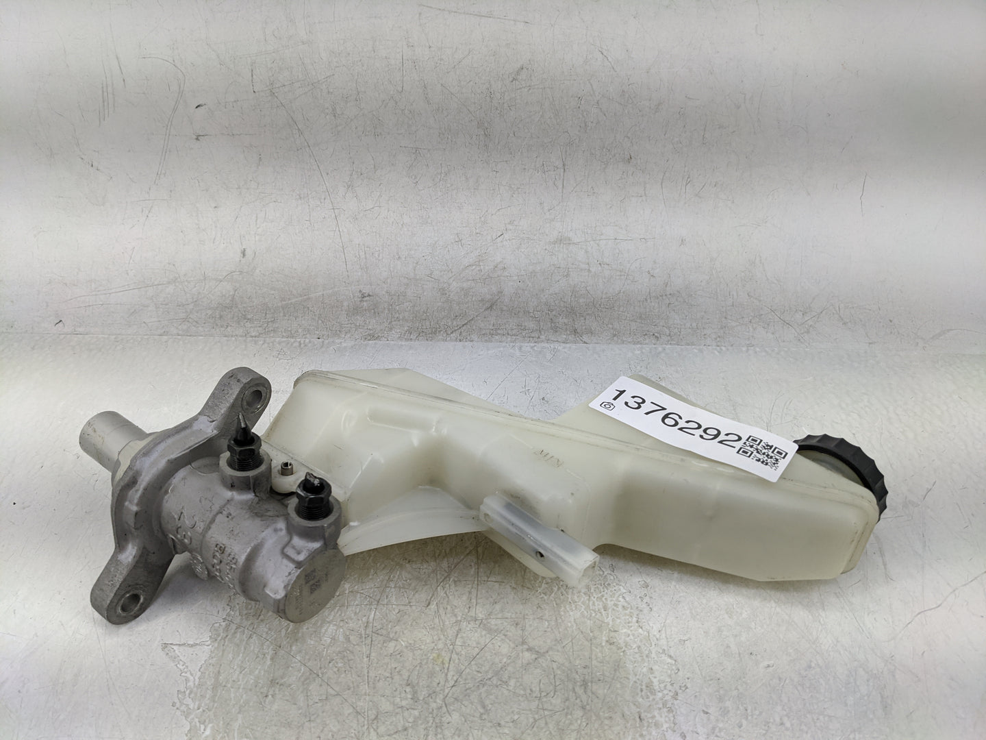 2021 Nissan Rogue Brake Master Cylinder - Oemusedautoparts1.com