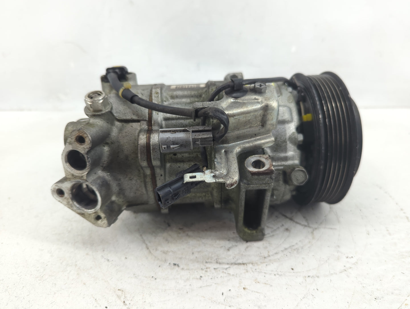 2021-2021 Nissan Rogue Air Conditioning A/c Ac Compressor Oem - Oemusedautoparts1.com