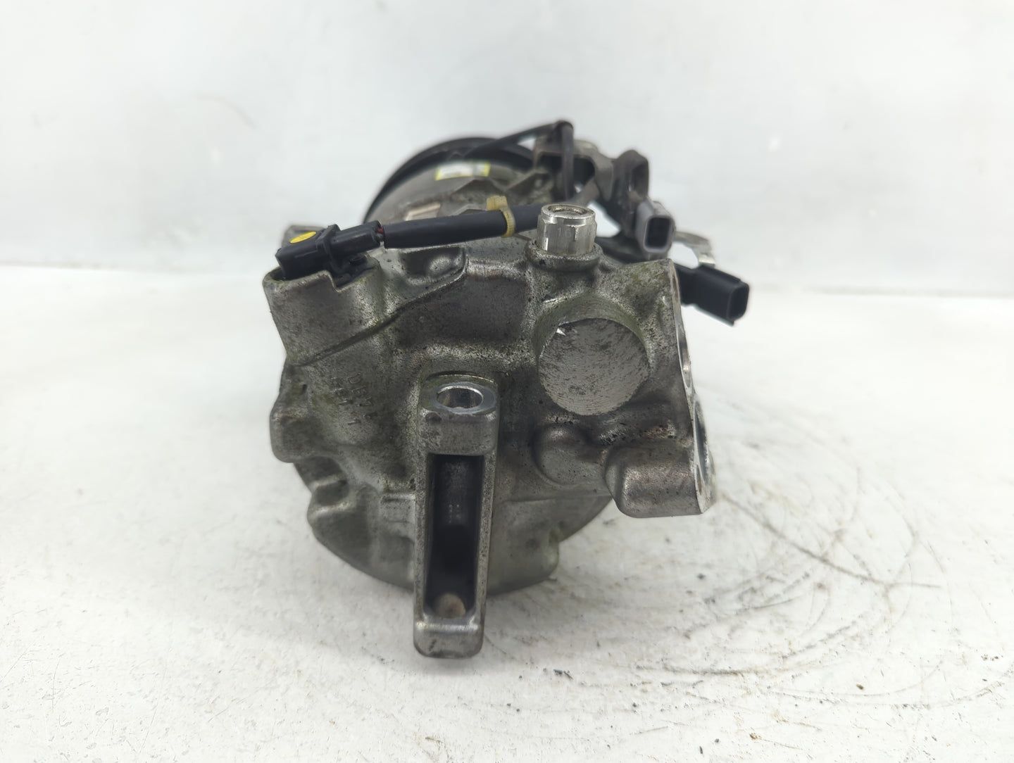 2021-2021 Nissan Rogue Air Conditioning A/c Ac Compressor Oem - Oemusedautoparts1.com