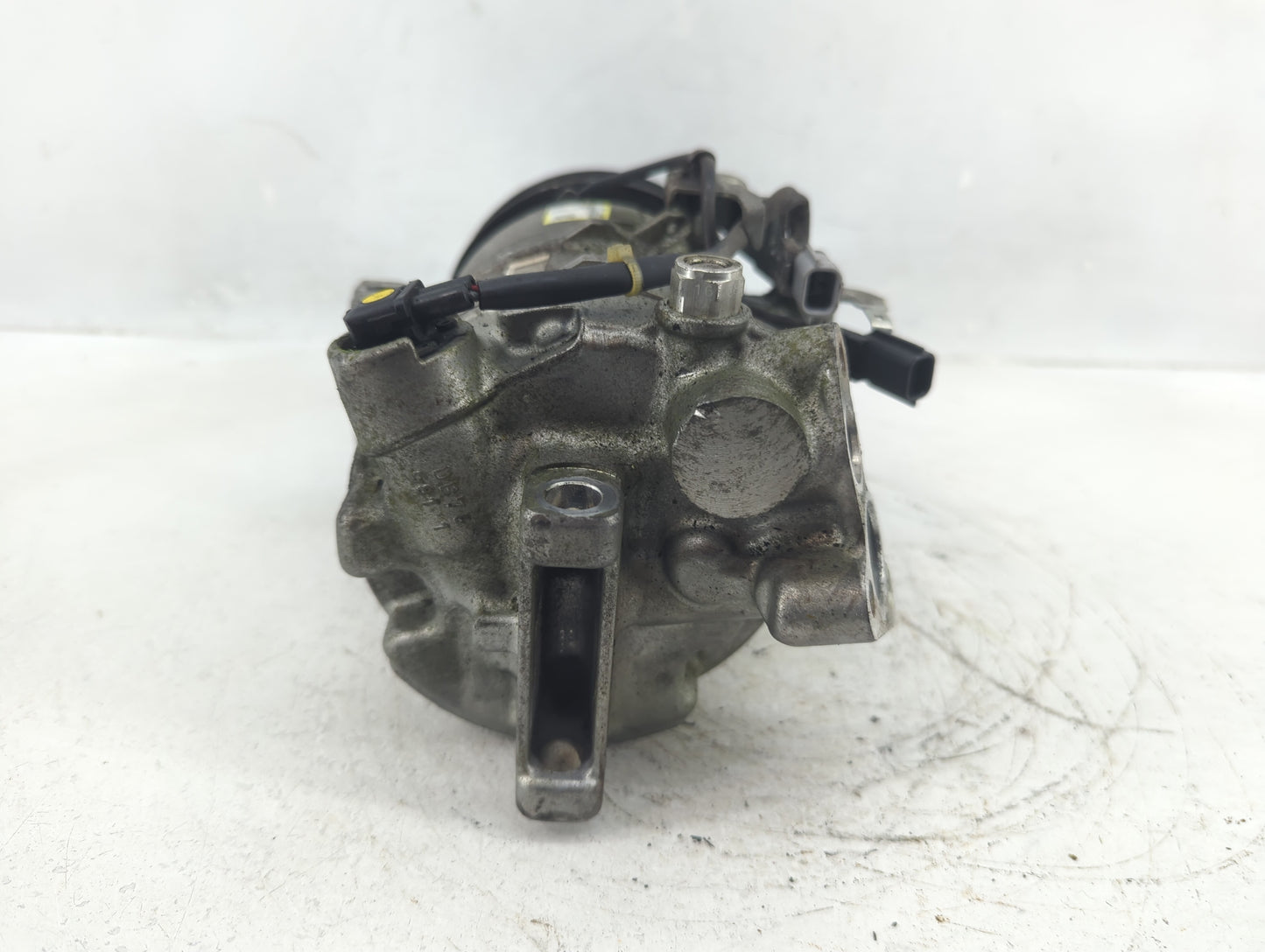 2021-2021 Nissan Rogue Air Conditioning A/c Ac Compressor Oem - Oemusedautoparts1.com
