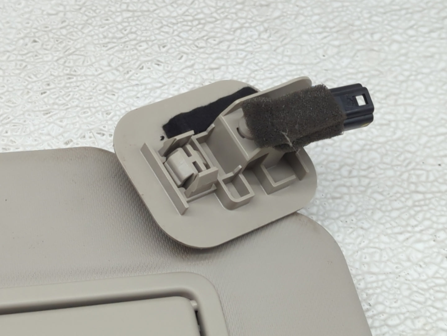 2021-2022 Nissan Rogue Sun Visor Shade Replacement Passenger Right Mirror Fits Fits 2021 2022 OEM Used Auto Parts - Oemuseda