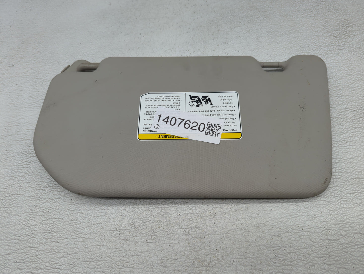 2021-2022 Nissan Rogue Sun Visor Shade Replacement Passenger Right Mirror Fits Fits 2021 2022 OEM Used Auto Parts - Oemuseda