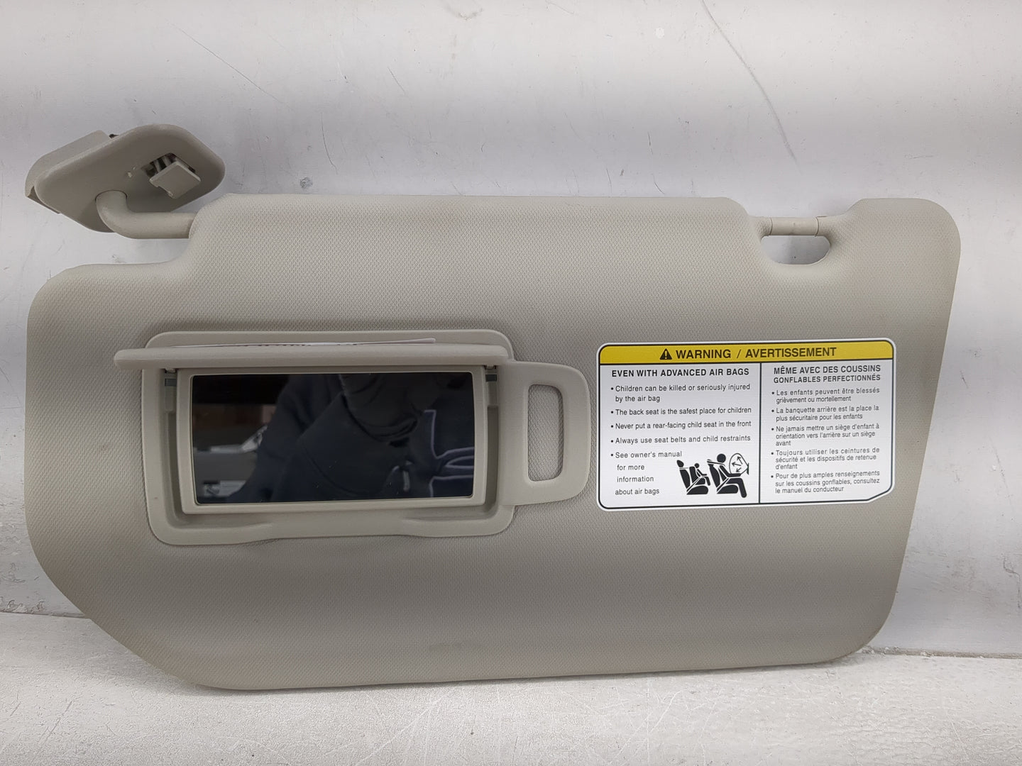 2021-2022 Nissan Rogue Sun Visor Shade Replacement Driver Left Mirror Fits Fits 2021 2022 OEM Used Auto Parts - Oemusedautop