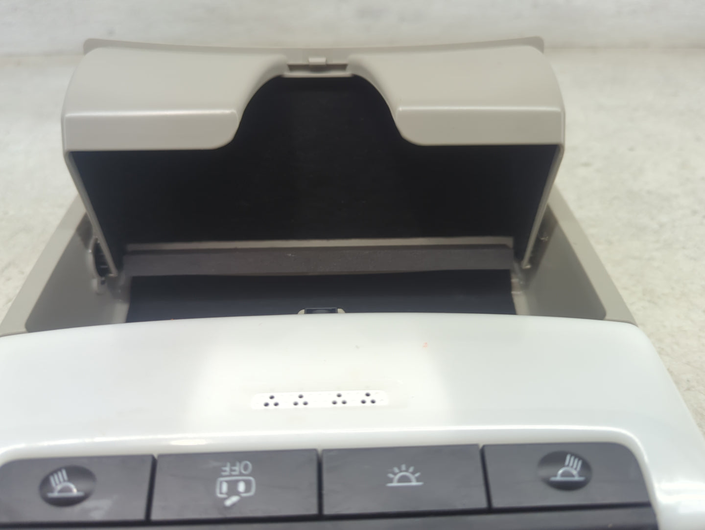2021-2022 Nissan Rogue Overhead Console W/rear Climate Control Tan - Oemusedautoparts1.com