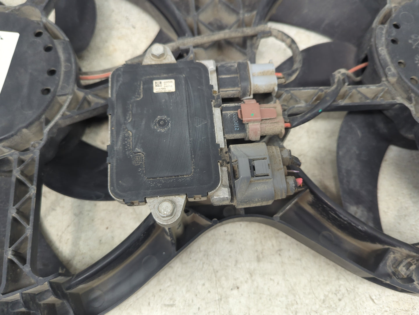 2021 Nissan Rogue Electric Radiator Cooling Fan Motor Assembly P/N:21481-9PA0A M154650 Fits OEM Used Auto Parts - Oemusedaut