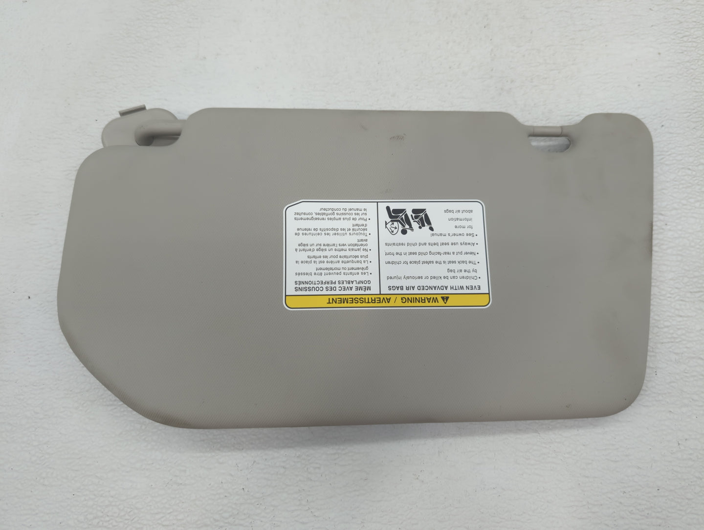 2021-2022 Nissan Rogue Sun Visor Shade Replacement Passenger Right Mirror Fits Fits 2021 2022 OEM Used Auto Parts - Oemuseda
