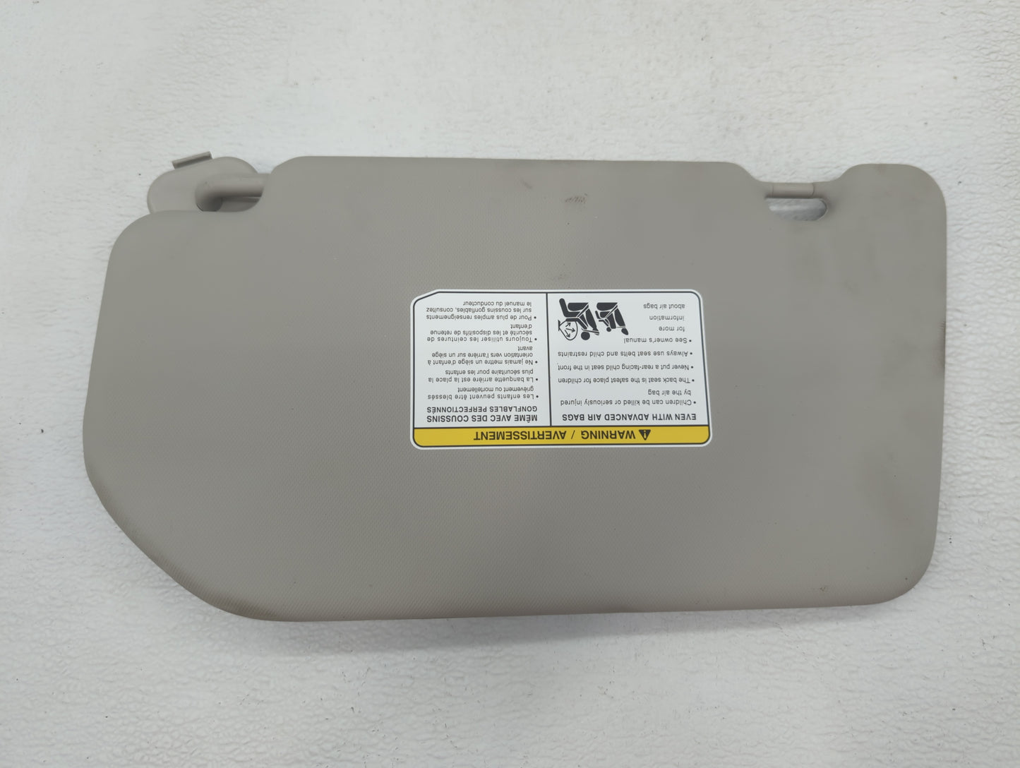2021-2022 Nissan Rogue Sun Visor Shade Replacement Passenger Right Mirror Fits Fits 2021 2022 OEM Used Auto Parts - Oemuseda