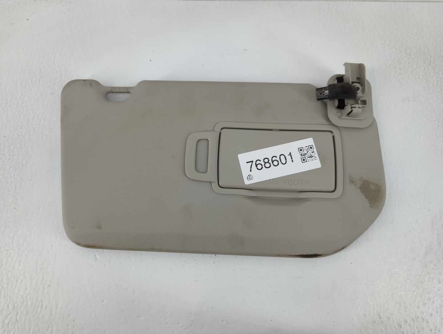 2021-2022 Nissan Rogue Sun Visor Shade Replacement Passenger Right Mirror Fits Fits 2021 2022 OEM Used Auto Parts - Oemuseda