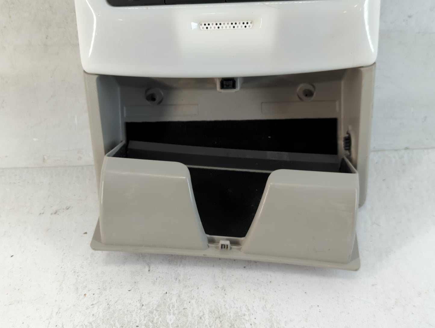 2021 Nissan Rogue Overhead Roof Console - Oemusedautoparts1.com