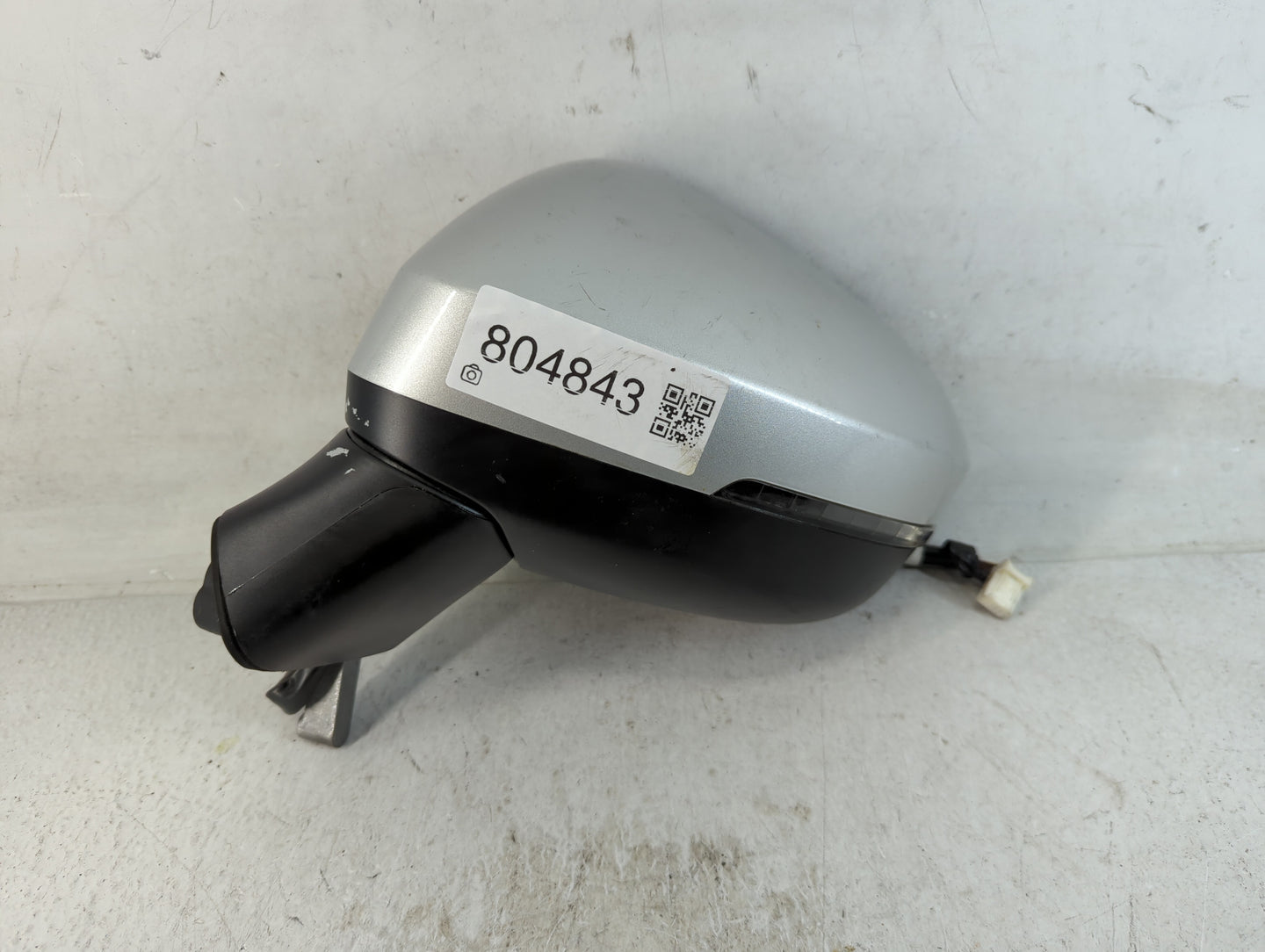 2021-2022 Nissan Rogue Driver Side View Mirror - Left Door Mirror OEM Used - Oemusedautoparts1.com