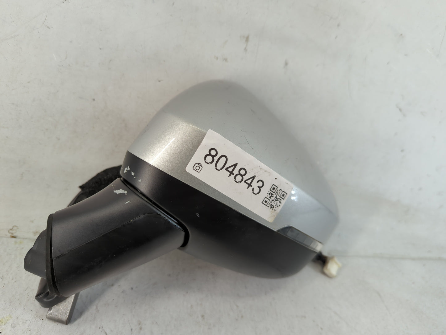 2021-2022 Nissan Rogue Driver Side View Mirror - Left Door Mirror OEM Used - Oemusedautoparts1.com