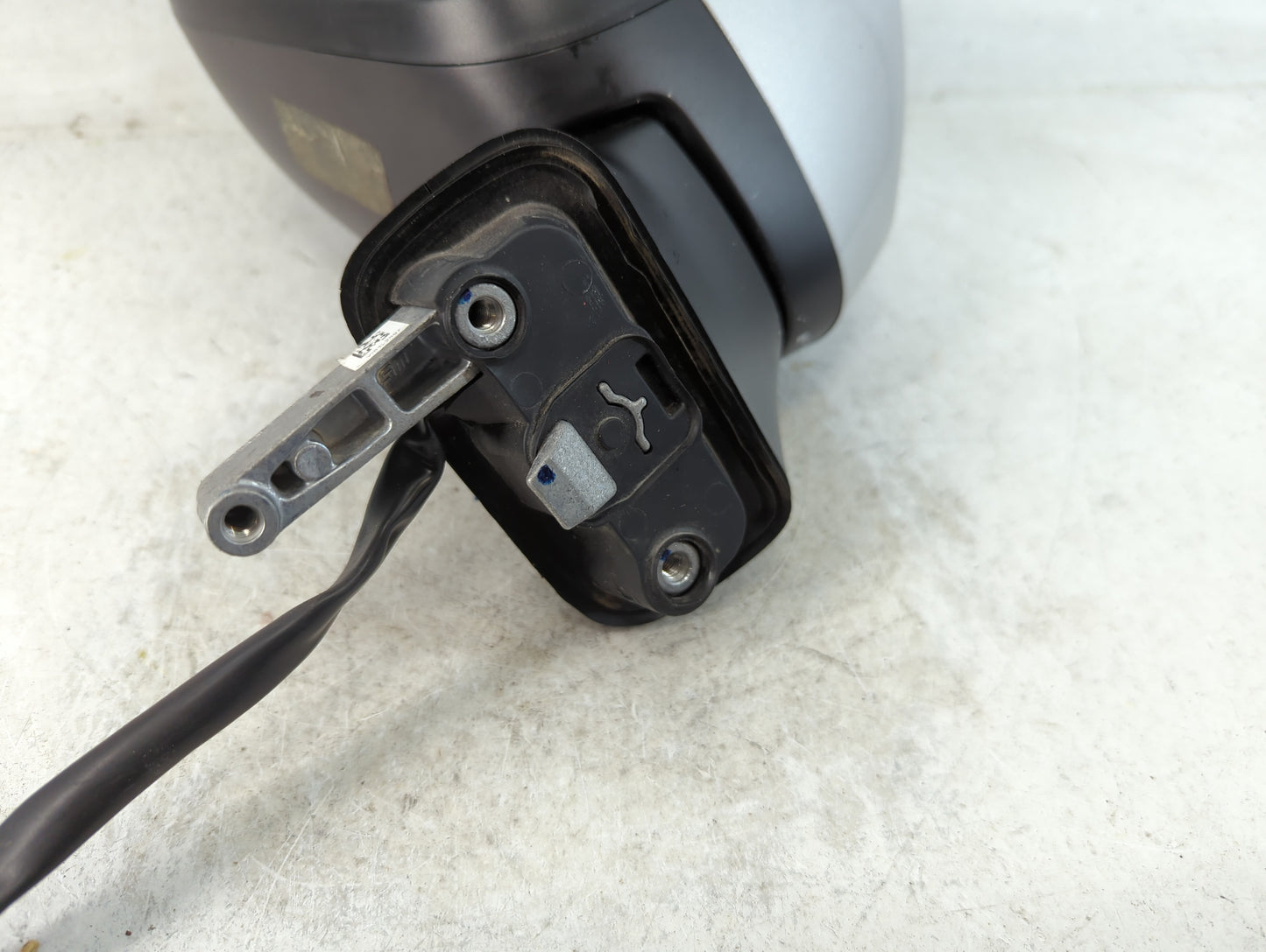 2021-2022 Nissan Rogue Side Mirror Replacement Driver Left View Door Mirror P/N:96302 6RR1A Fits Fits 2021 2022 OEM Used Aut