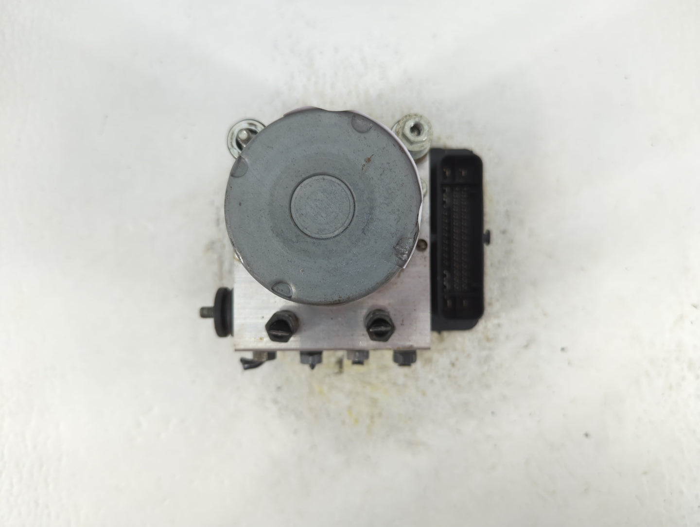 2021 Nissan Rogue ABS Pump Control Module Replacement P/N:47660 6RA9B Fits OEM Used Auto Parts - Oemusedautoparts1.com