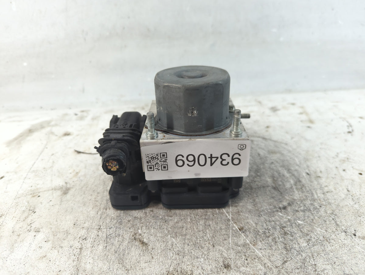2021-2022 Nissan Rogue Anti-Lock Brake ABS Pump Module Actuator OEM P/N:47660 6MM0A Fits Fits 2021 2022 OEM Used Auto Parts 