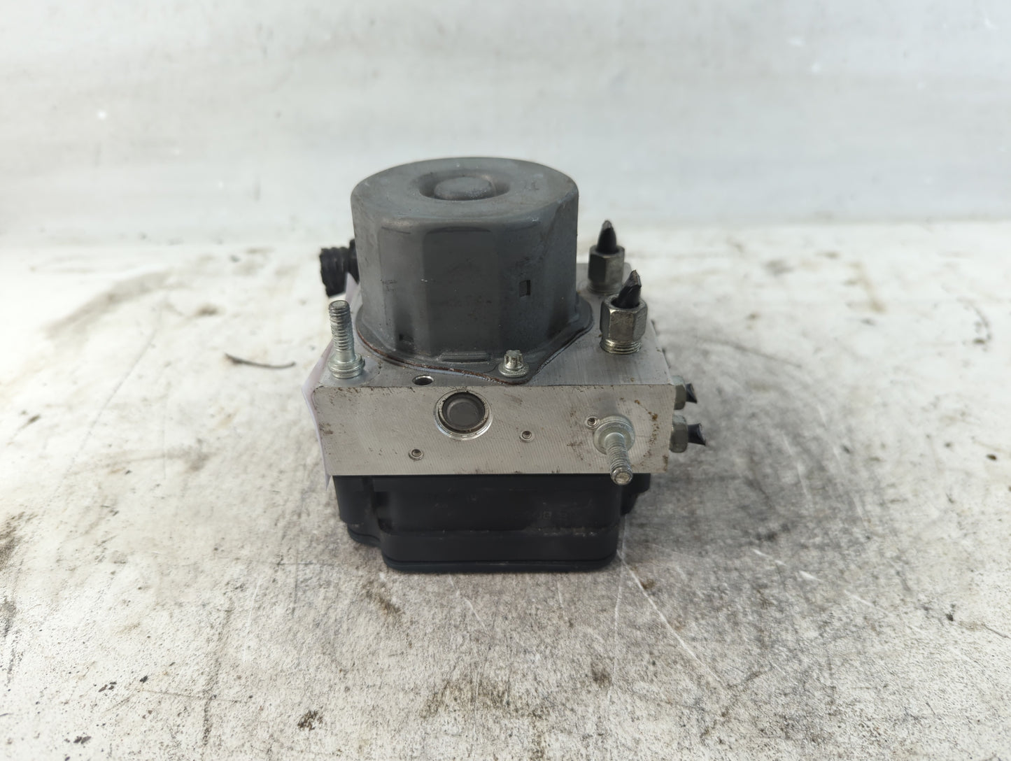 2021-2022 Nissan Rogue ABS Pump Control Module Replacement P/N:47660 6MM0A Fits Fits 2021 2022 OEM Used Auto Parts - Oemused