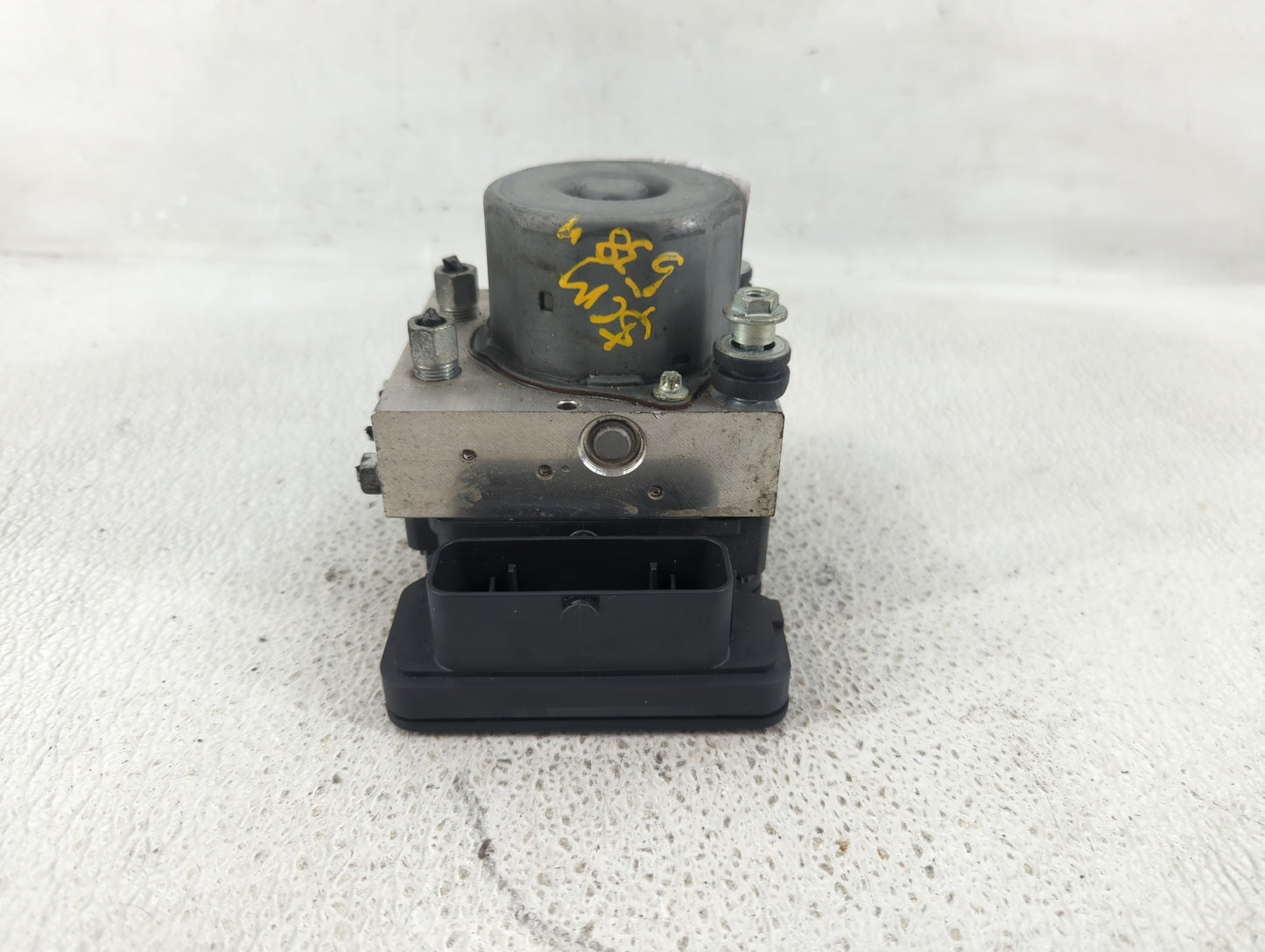 2019-2021 Nissan Rogue Sport ABS Pump Control Module Replacement P/N:47660 6MT1A Fits Fits 2019 2020 2021 OEM Used Auto Part