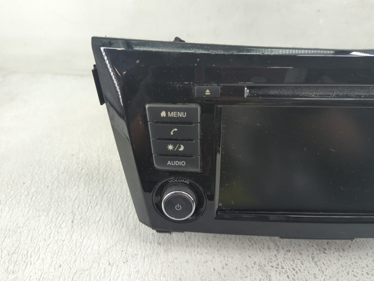2019-2022 Nissan Rogue Sport Radio AM FM Cd Player Receiver Replacement P/N:2591A8FM0D Fits Fits 2019 2020 2021 2022 OEM Use