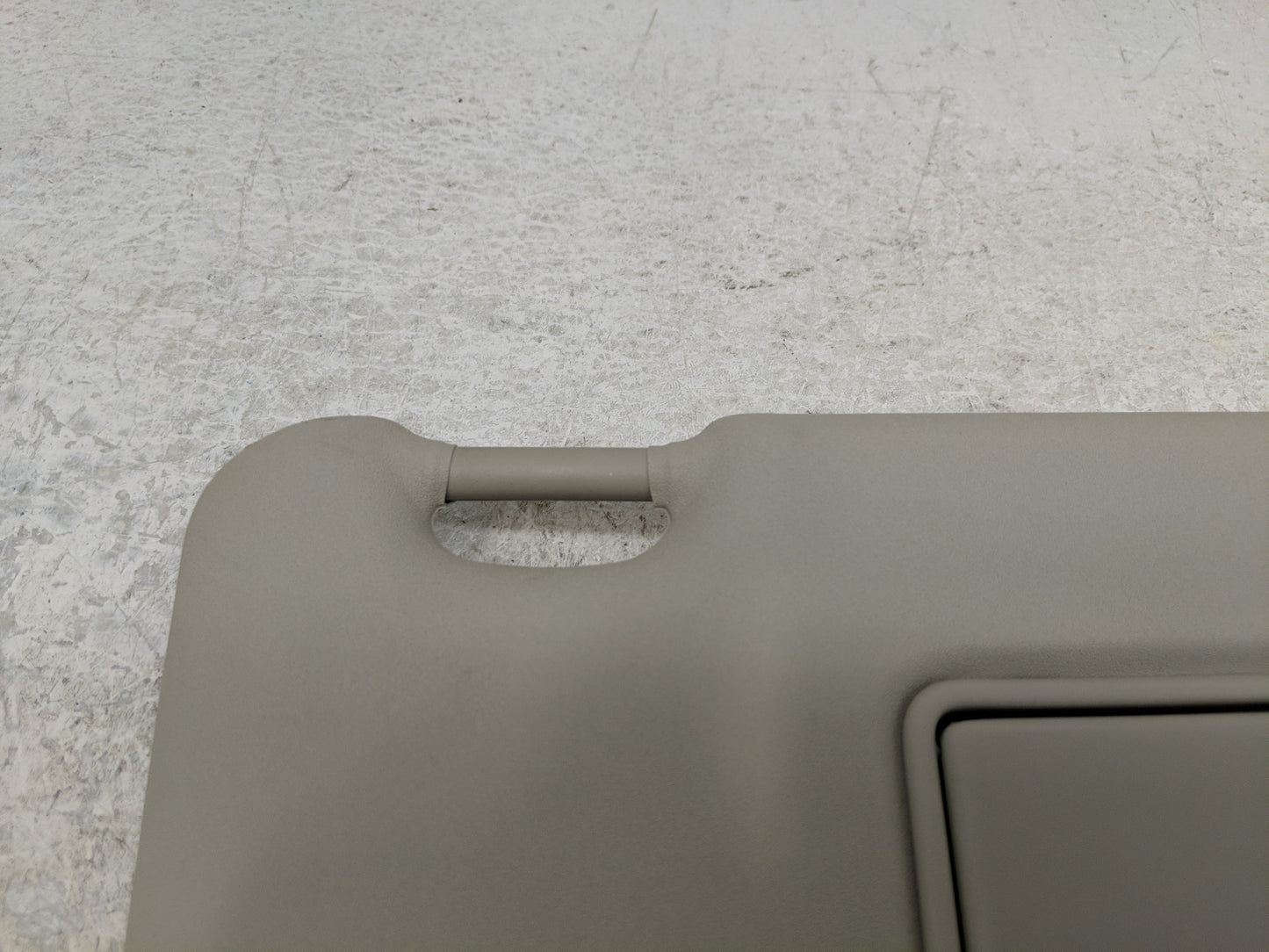 2019-2022 Nissan Rogue Sport Sun Visor Shade Replacement Passenger Right Mirror Fits Fits 2019 2020 2021 2022 OEM Used Auto 