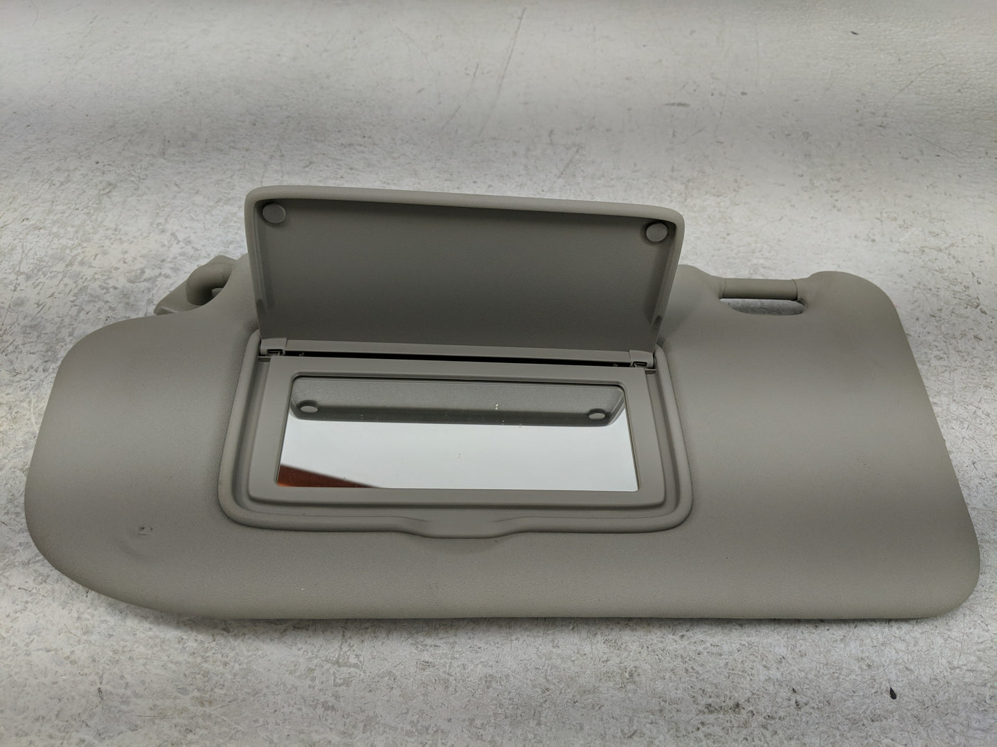 2019-2022 Nissan Rogue Sport Sun Visor Shade Replacement Driver Left Mirror Fits Fits 2019 2020 2021 2022 OEM Used Auto Part