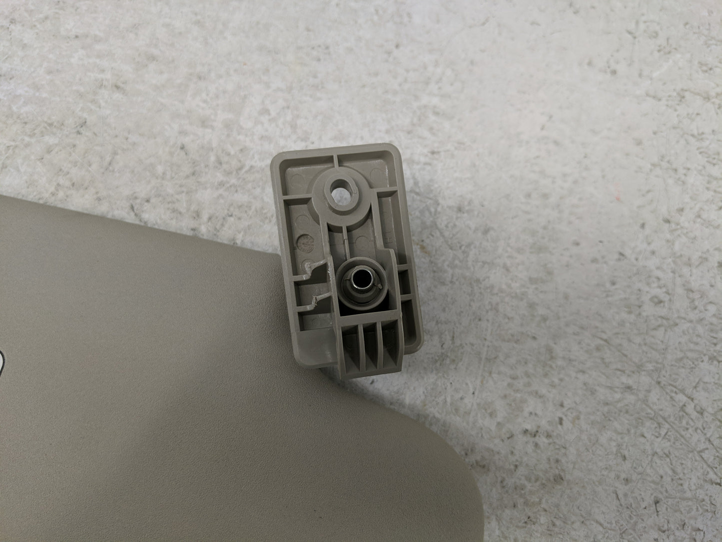 2019-2022 Nissan Rogue Sport Sun Visor Shade Replacement Driver Left Mirror Fits Fits 2019 2020 2021 2022 OEM Used Auto Part