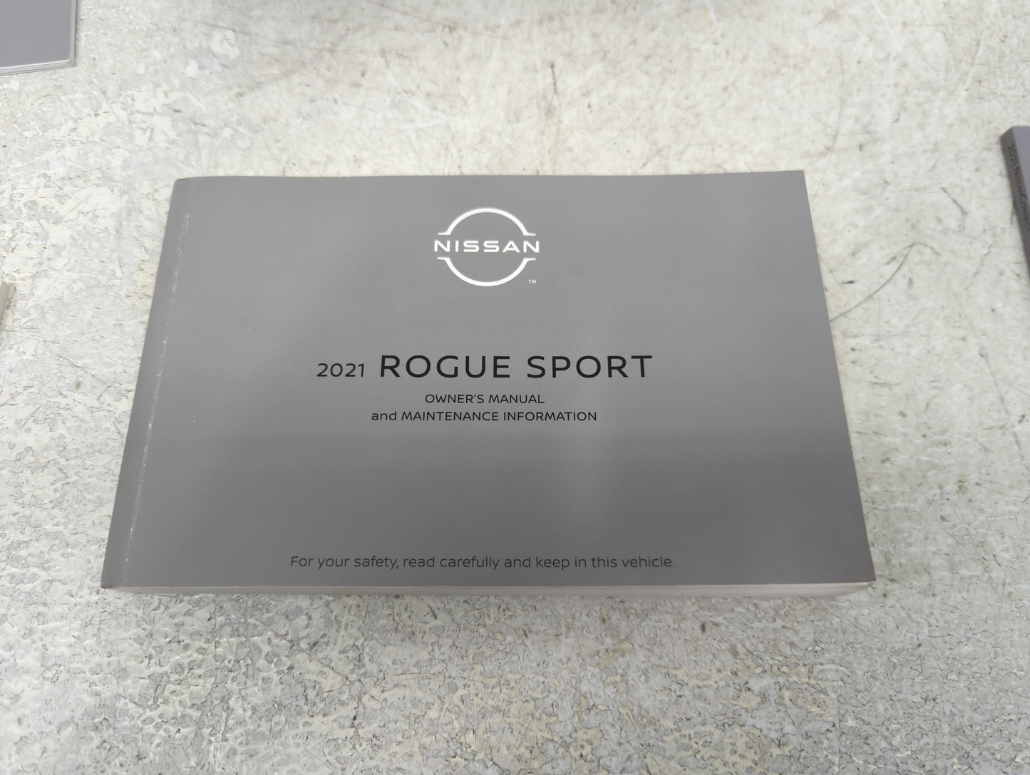 2021 Nissan Rogue Sport Owners Manual Book Guide P/N:OM21E0-0J11U0 OEM Used Auto Parts - Oemusedautoparts1.com