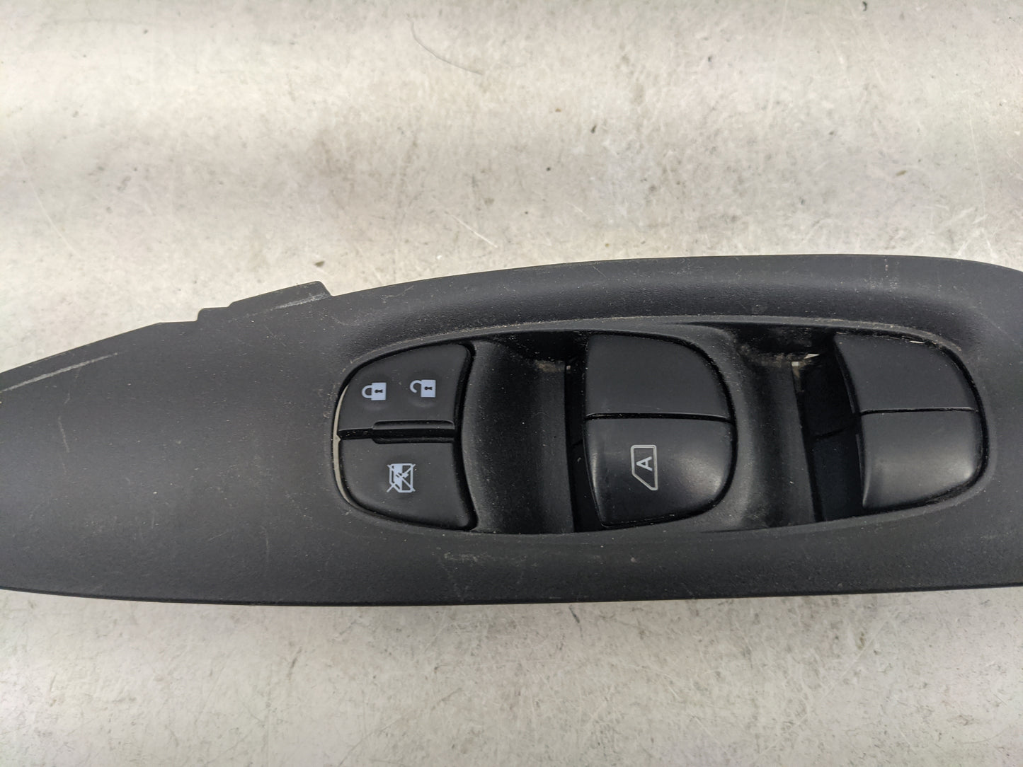 2017-2022 Nissan Rogue Sport Master Power Window Switch Replacement Driver Side Left P/N:25401 6MA0C Fits OEM Used Auto Part