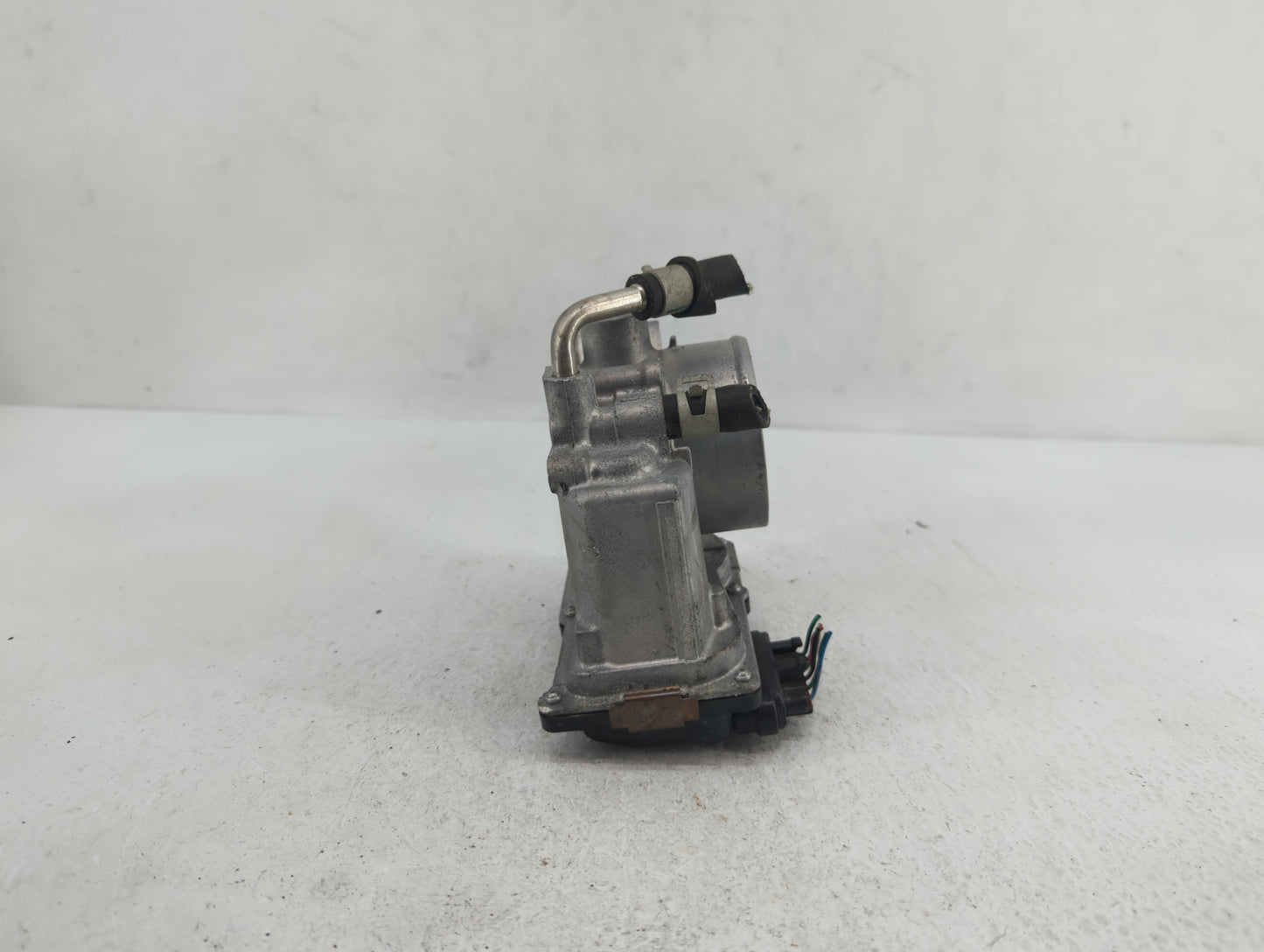 2018-2019 Nissan Rogue Sport Throttle Body P/N:4BA60-01 4BA60-01 F Fits Fits 2018 2019 OEM Used Auto Parts - Oemusedautopart