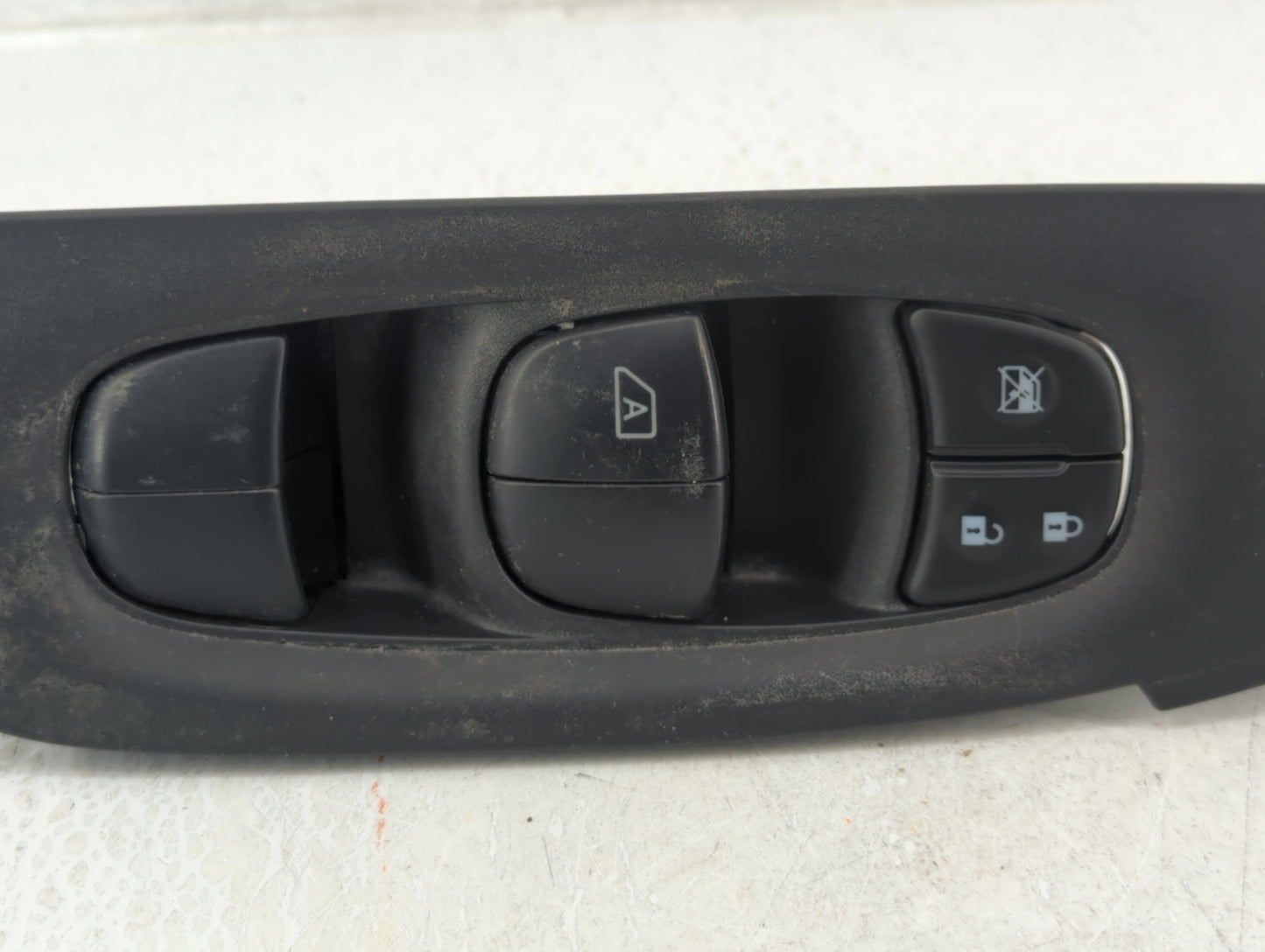 2017-2022 Nissan Rogue Sport Master Power Window Switch Replacement Driver Side Left P/N:25401 6MA0C Fits OEM Used Auto Part